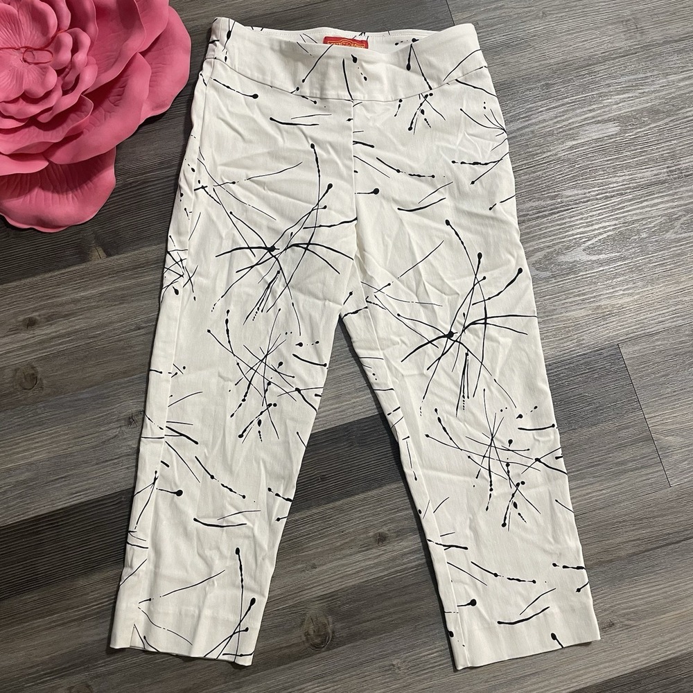 KRAZY LARRY Crop Pants Womens Sz 8 Black White Pull On Office Stretch Printed